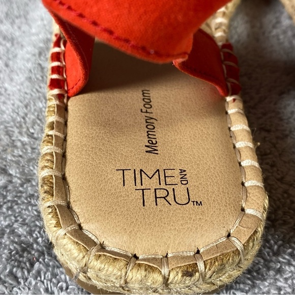 Time And Tru Shoes Women’s Sandal’s Size 9 Straps‎ Close toe Orange - Picture 5 of 9